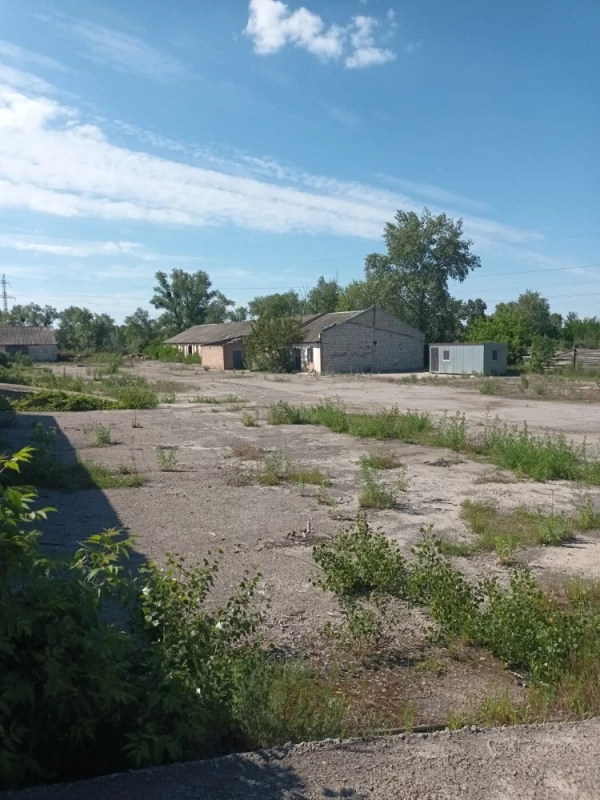 Комерційна нерухомість – 4500 м², Лепляво — 10/15