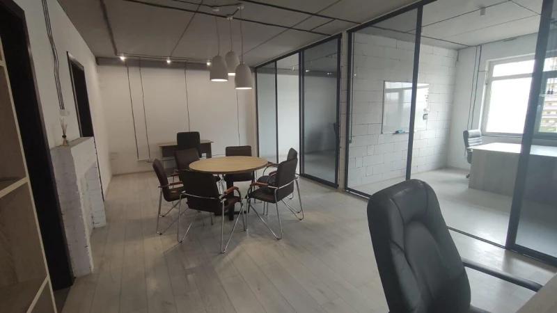 Комерційна нерухомість – 160 м², Київ — 4/7