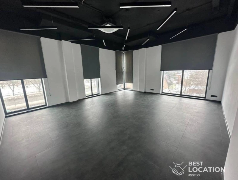 Комерційна нерухомість – 820 м², Львов — 3/9