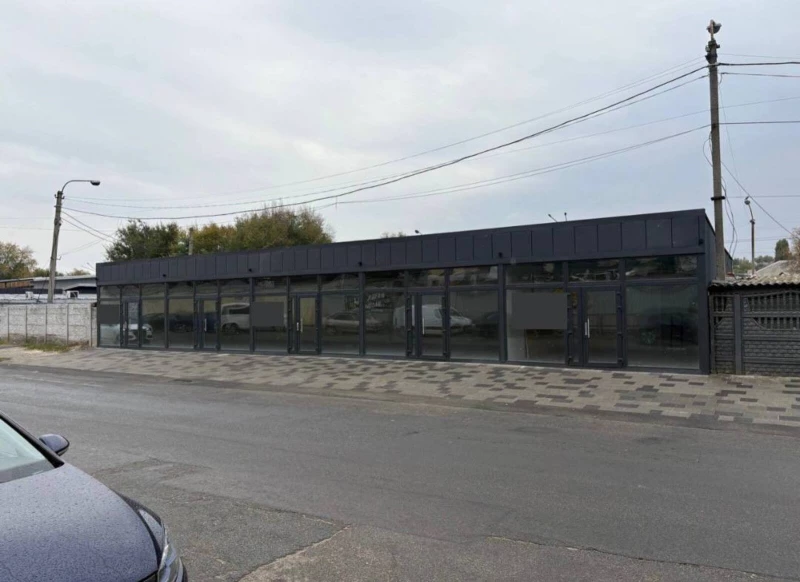 Комерційна нерухомість – 30 м²