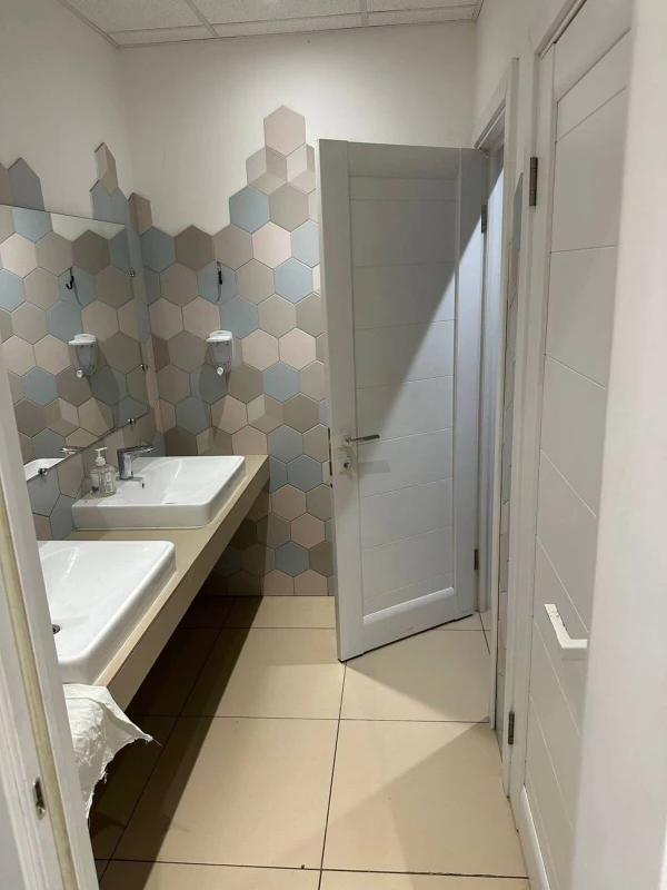 Комерційна нерухомість – 40 м², Кропивницький — 8/8