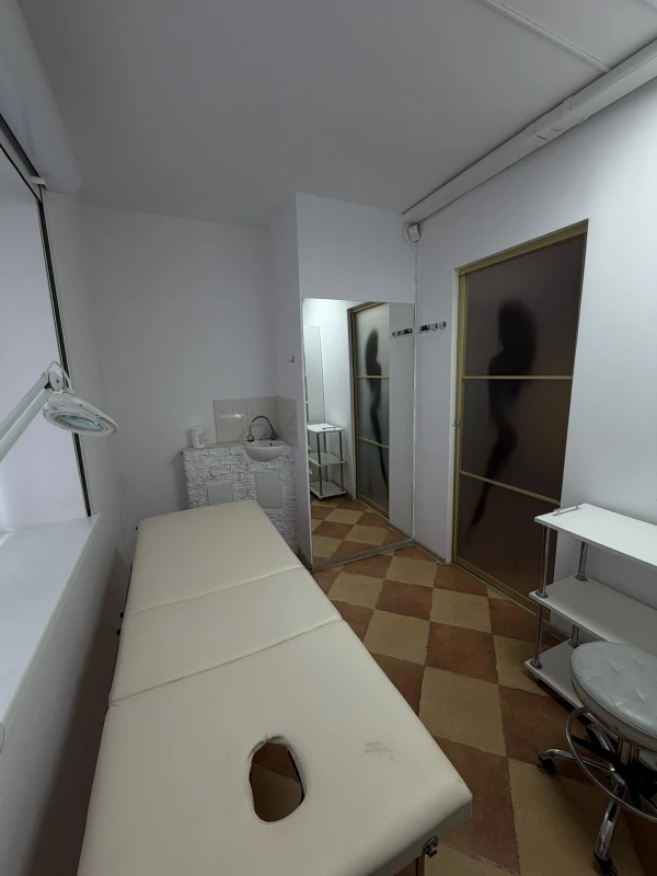 Комерційна нерухомість – 43 м², Нововолинськ — 11/15