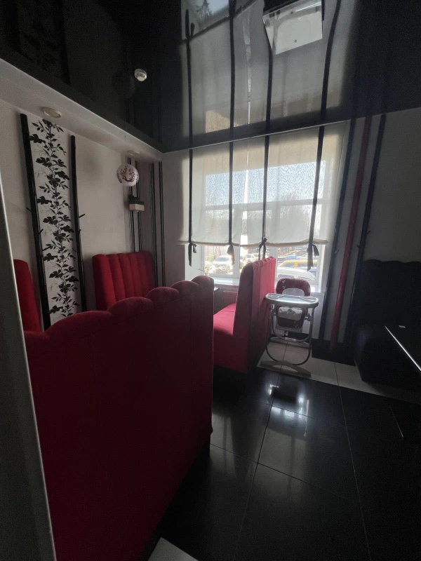 Комерційна нерухомість – 70 м², Кам'янець-Подільський — 9/15
