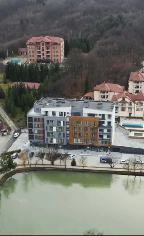 Комерційна нерухомість – 85 м², Поляна — 3/8