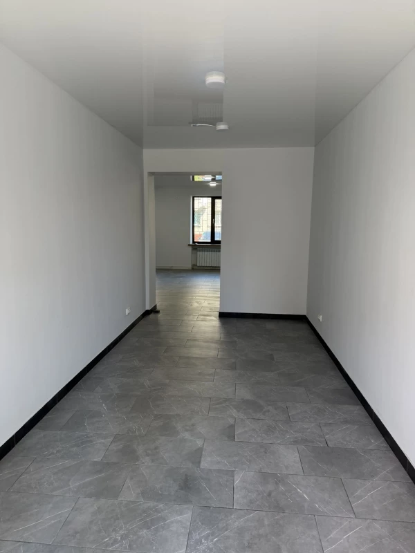 Комерційна нерухомість – 44 м², Кременчук — 7/10