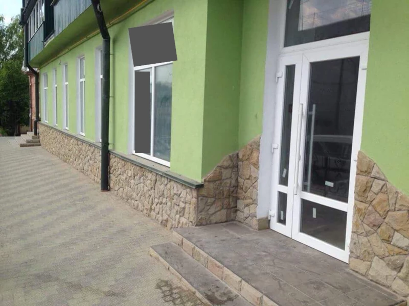Комерційна нерухомість – 135 м², Бережаны — 8/11