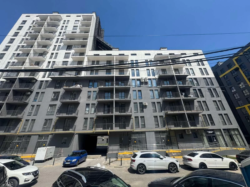Комерційна нерухомість – 96 м²