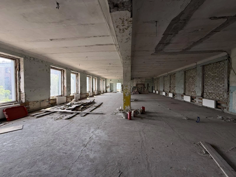 Комерційна нерухомість – 350.3 м², Кривой Рог — 7/15