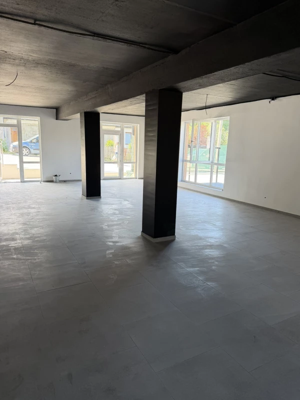 Комерційна нерухомість – 173 м², Кременец — 10/12