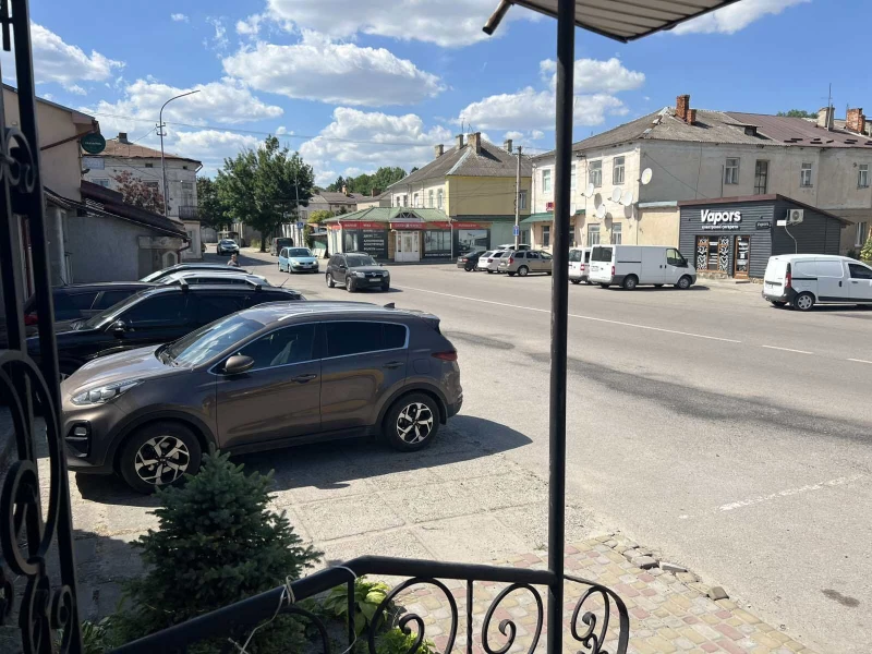 Комерційна нерухомість – 240 м², Радехов — 4/7