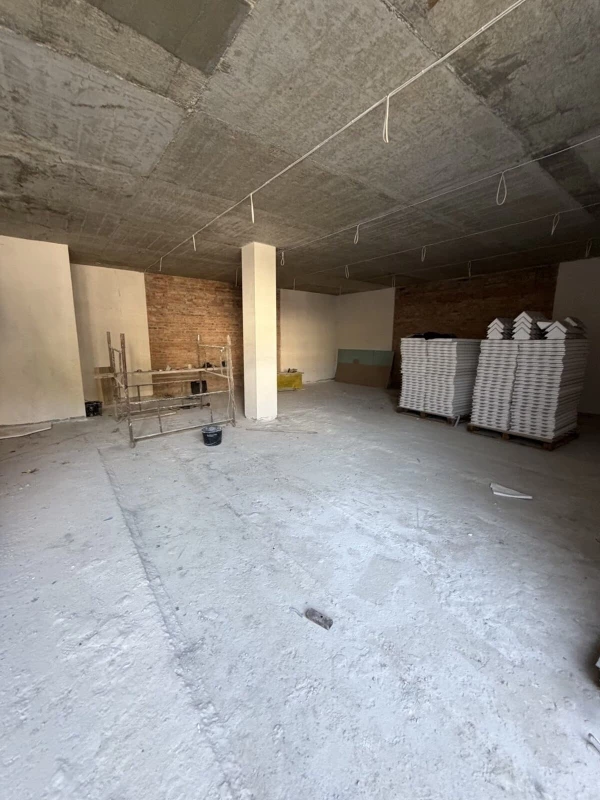 Комерційна нерухомість – 400 м², Кременец — 7/12