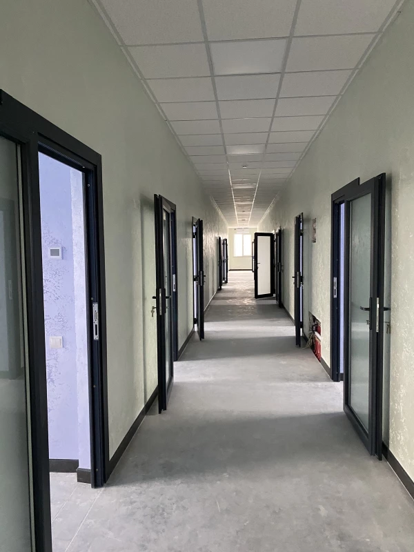 Комерційна нерухомість – 400 м²