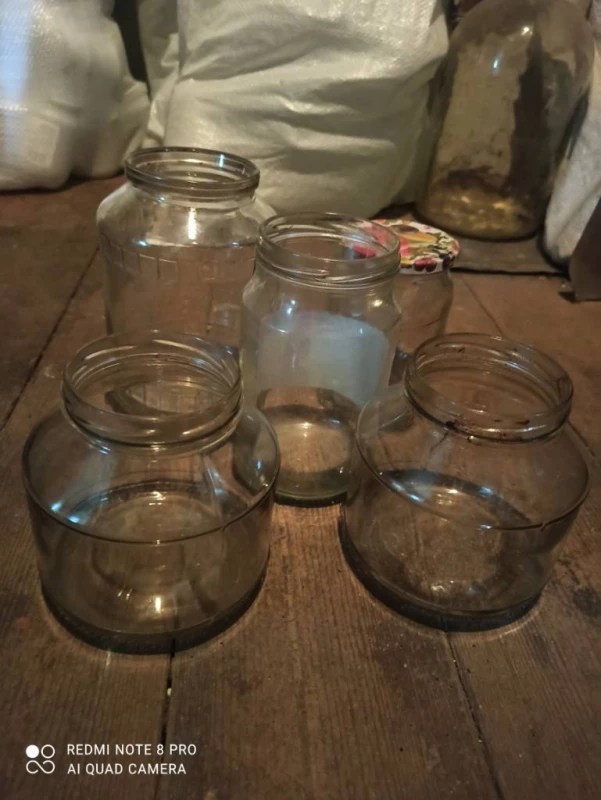 Продам стеклянные банки.