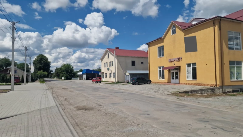 Комерційна нерухомість – 333 м², Гусятин — 3/10