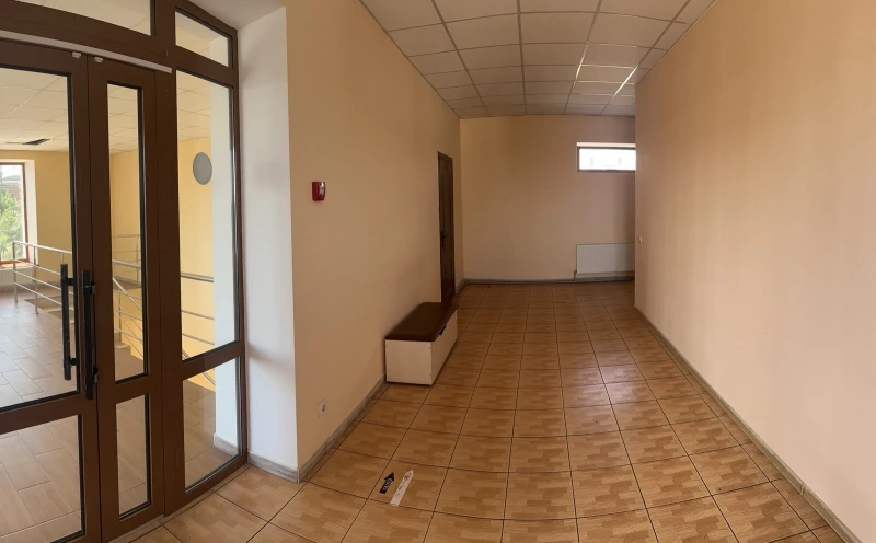 Комерційна нерухомість – 1743 м², Новоукраїнка — 5/13