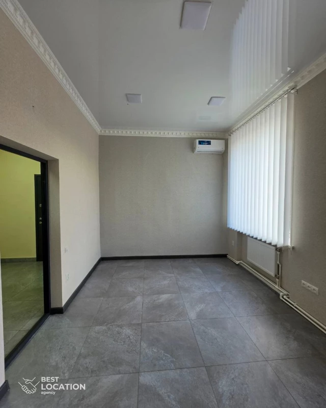 Комерційна нерухомість – 18 м², Шпола — 10/12