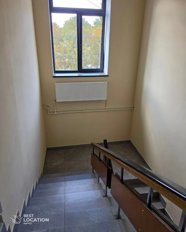 Комерційна нерухомість – 18 м², Шпола — 11/12