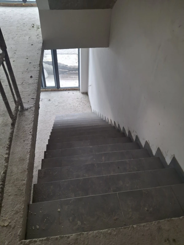 Комерційна нерухомість – 90 м², Кременец — 7/15