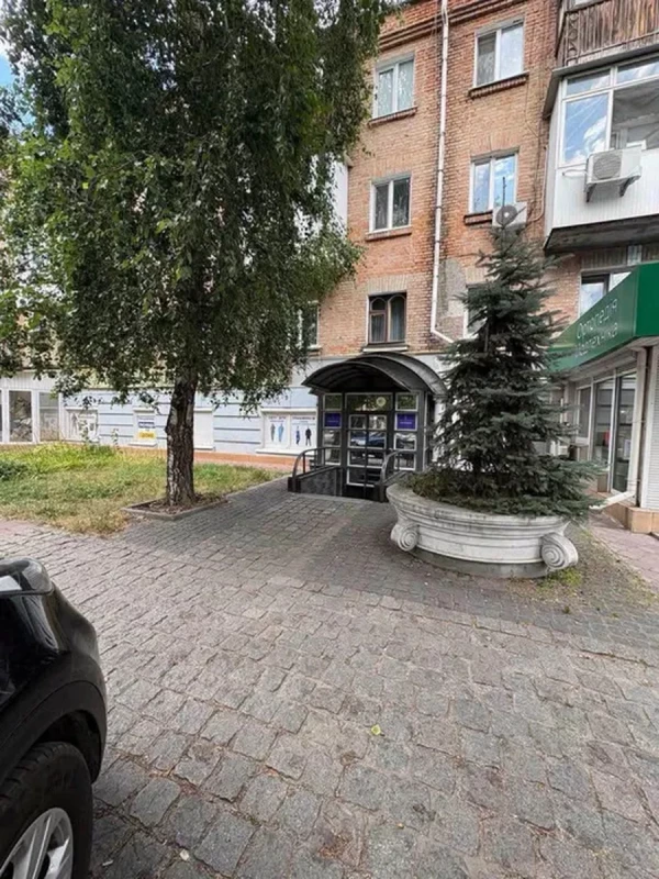Комерційна нерухомість – 130 м²