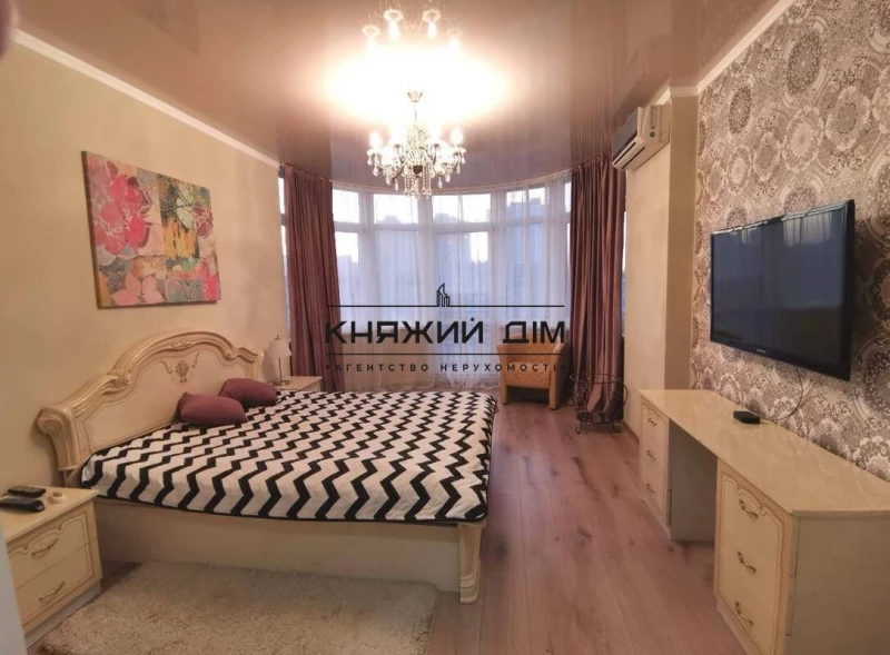 Квартира 1-кімн. оренда Київ, Шевченкiвський р-н – 18 м²