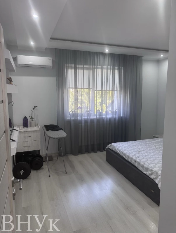 Квартира 2-кімн. продаж Ужгород, Новый – 32.4 м², Ужгород — 8/15