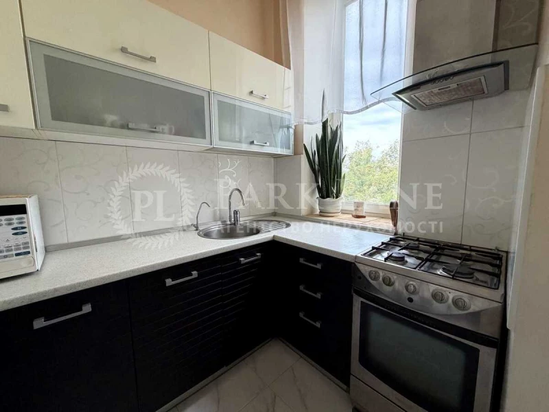 Квартира 2-кімн. оренда Київ, Печерский – 45 м²