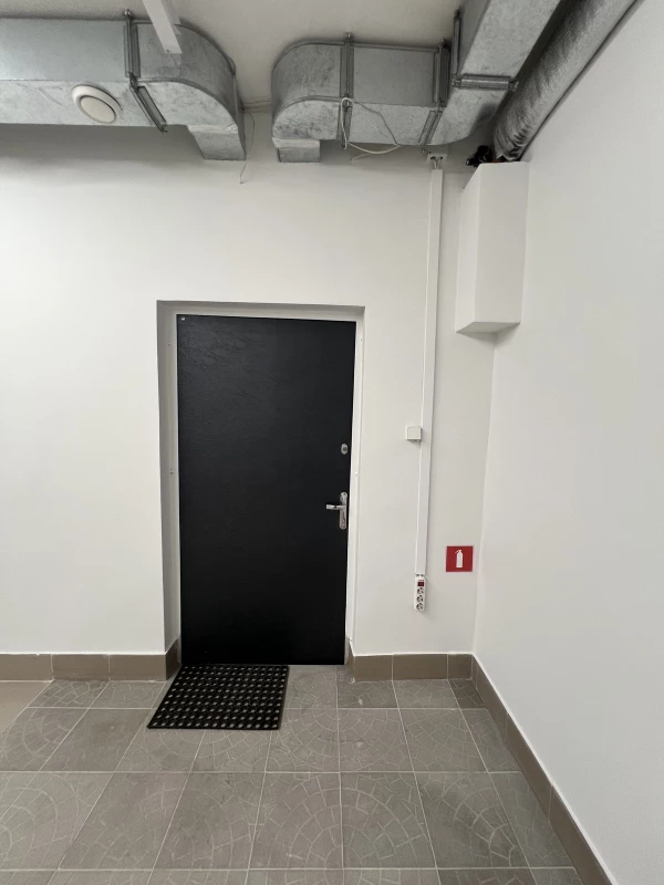 Комерційна нерухомість – 28.8 м², Черкаси — 12/15
