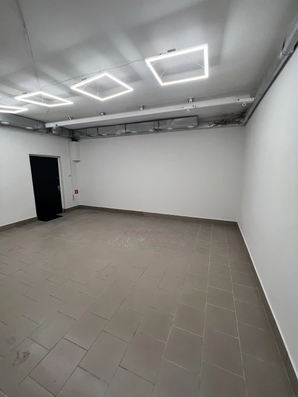 Комерційна нерухомість – 28.8 м², Черкаси — 15/15