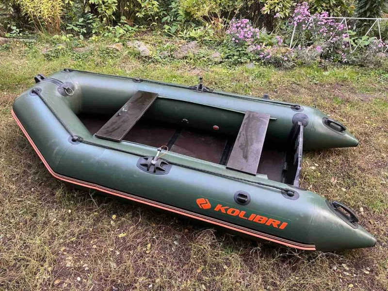 Лодка Калібрі 280 з підлогою.