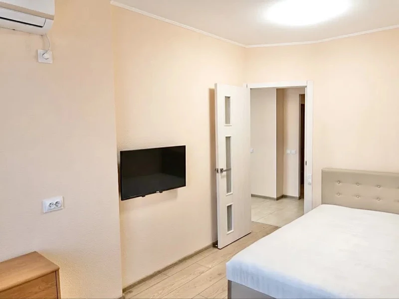 Квартира 1-кімн. оренда Київ, Голосеевский – 40 м²