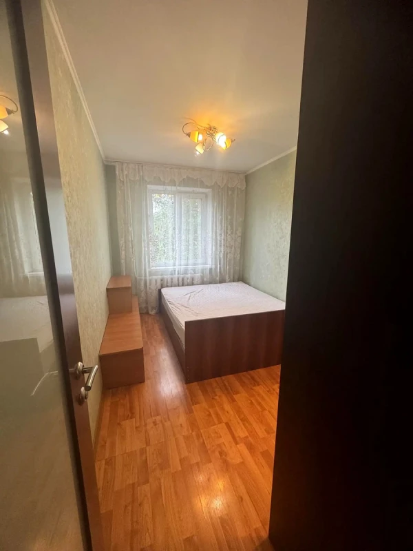 Квартира 2-кімн. оренда Київ, Голосеевский – 37 м², Київ — 9/15