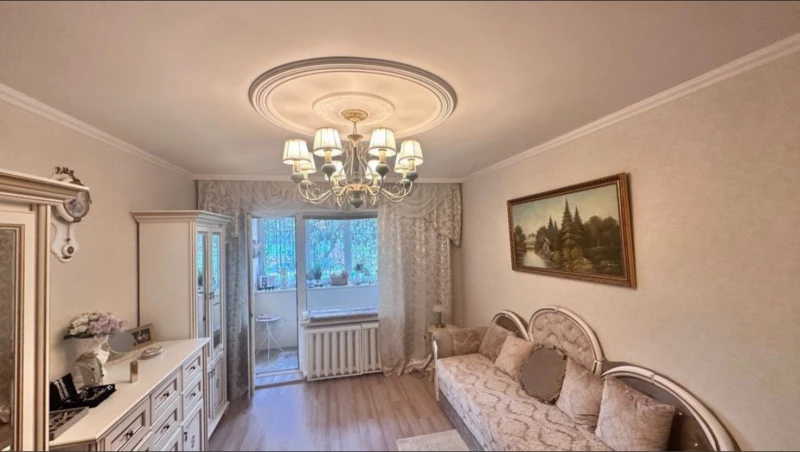Квартира 3-кімн. продаж Київ, Деснянский – 73 м²